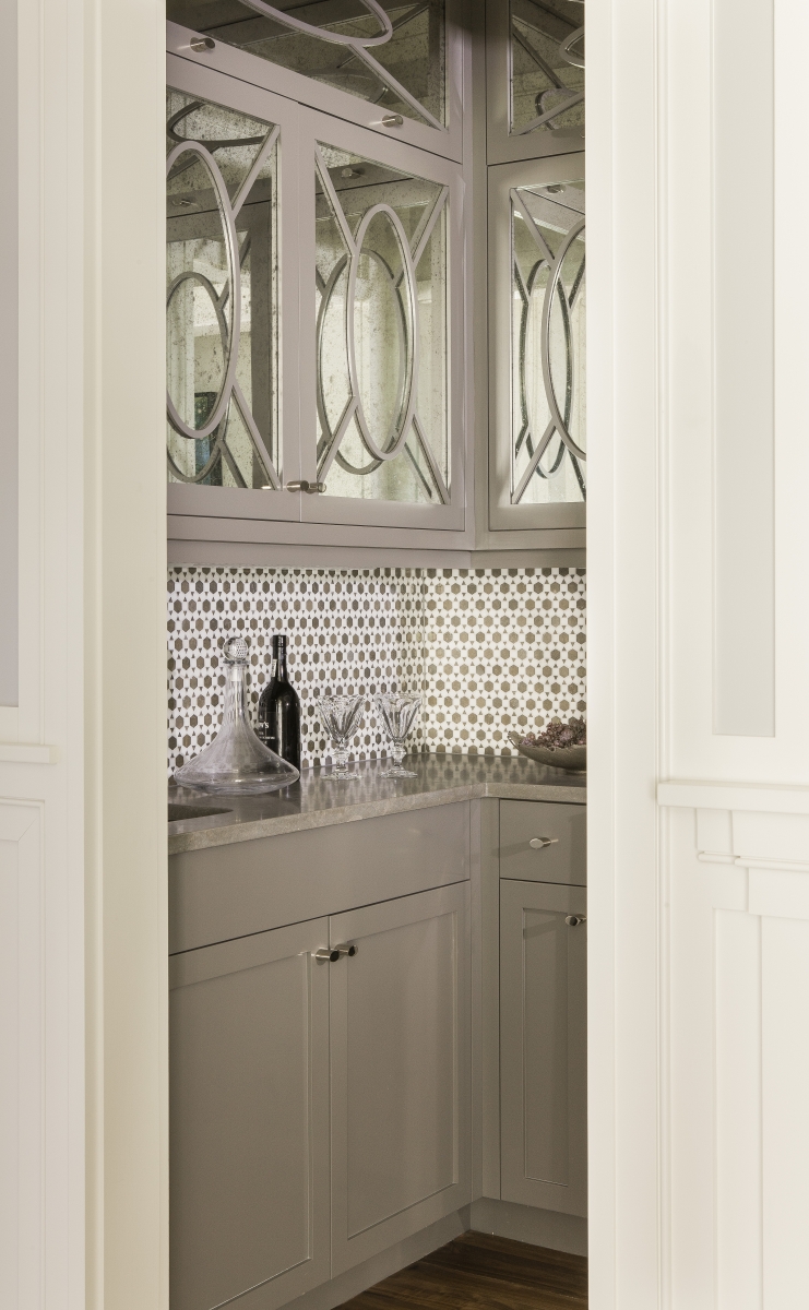Butler's pantry, grey with mirrored cabinets