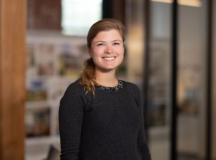 Julia Edgerton headshot