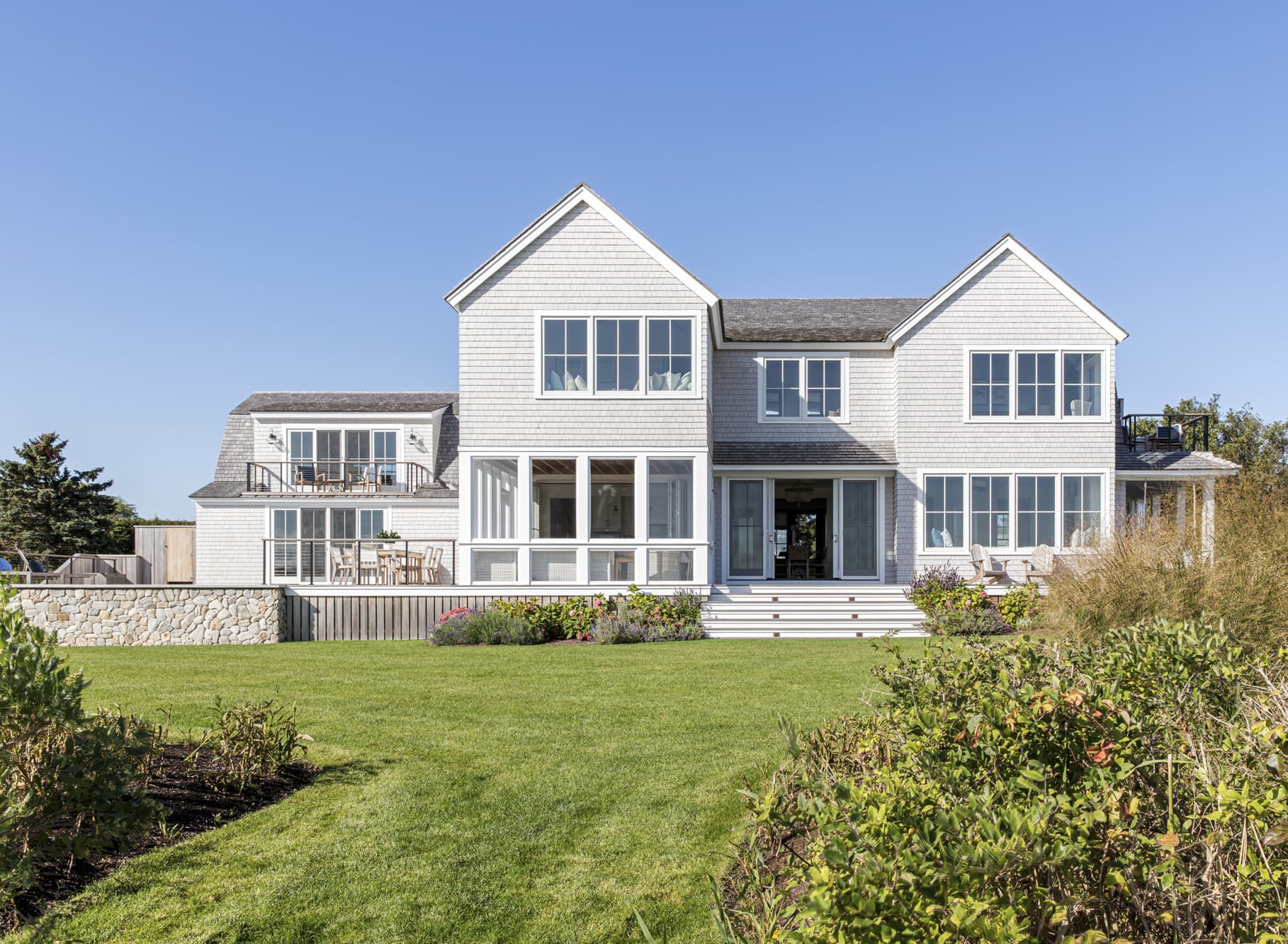 Salten Point Exterior Rear Center