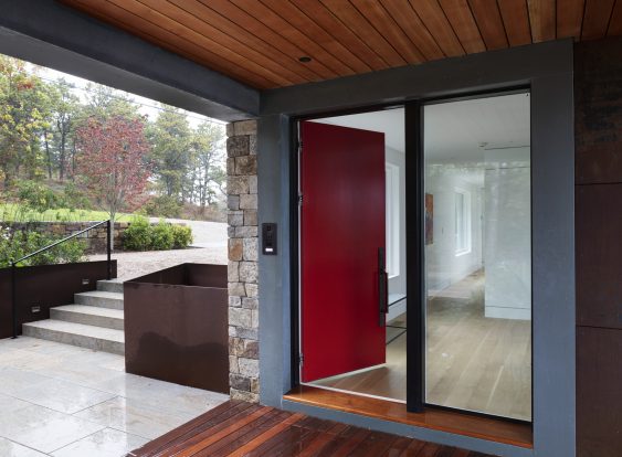 Miter Point Exterior Entry