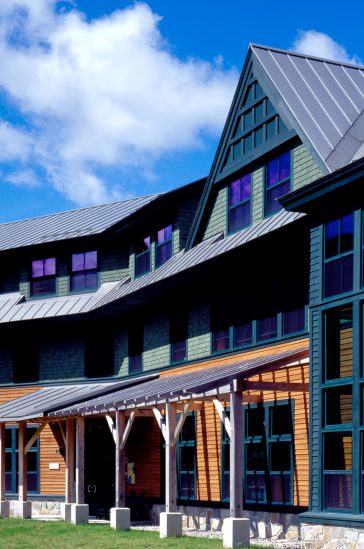 AMC_highland_exterior1_Hero