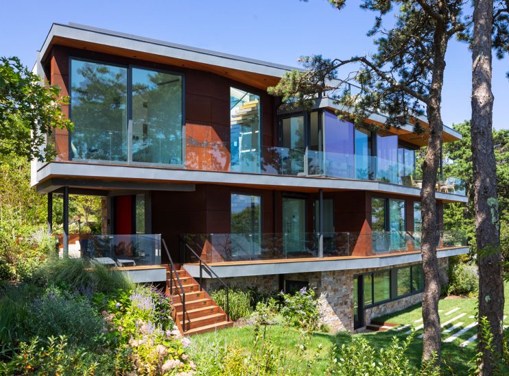 Miter Point Exterior Rear