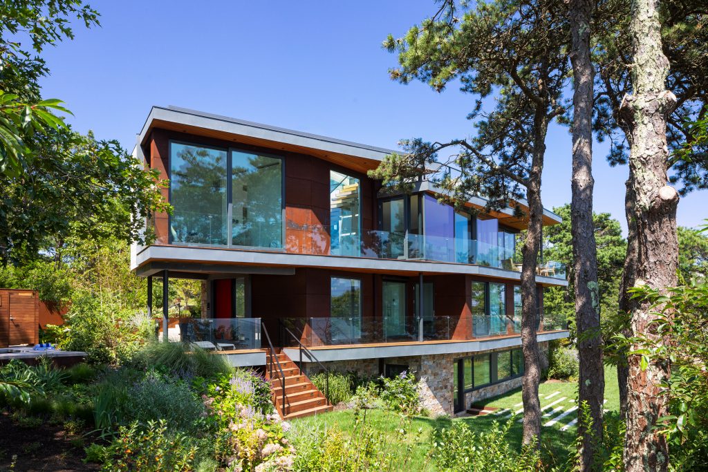 MiterPoint_ExteriorRearLeftWide_Hero_v2